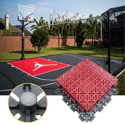 Aanpasbare weerbestendige PP buiten sportvloer Schokabsorberend Glijvast Lichtgewicht 410g